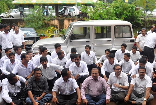 Kadri inspector Nagaraj suspended for alleged assault on lawyer 1